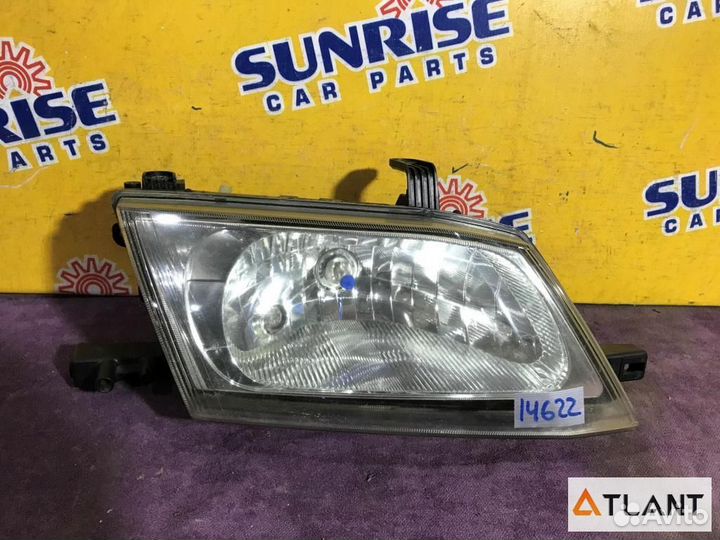 Фара правая nissan AD