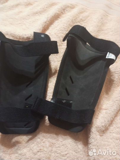 Щитки футбольные nike