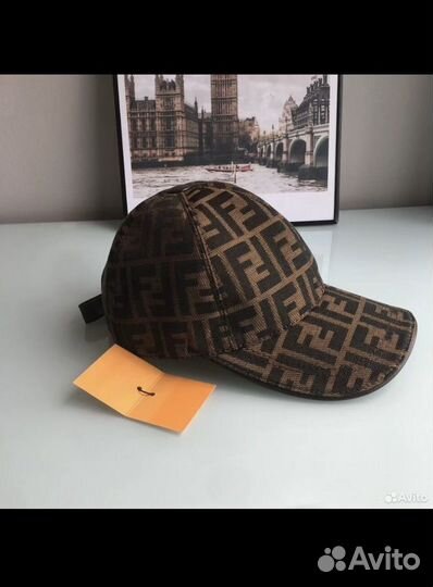 Кепка Fendi