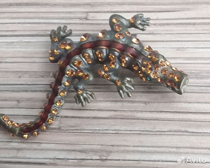 Ювелирная бижутерия Jenavi браслет, брошь Крокодил