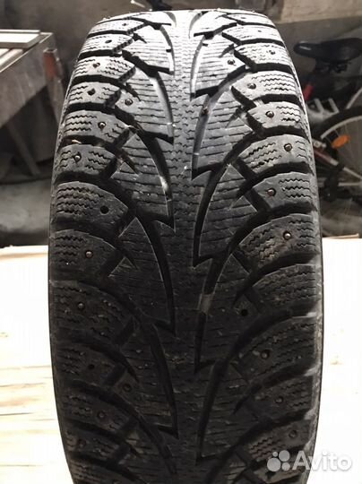Maxxis ArcticTrekker NP3 215/65 R16 102T
