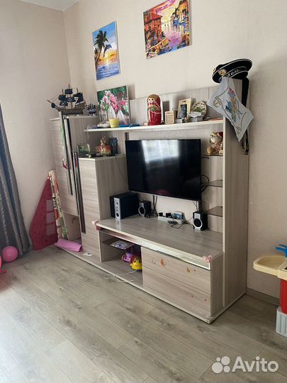 Стенка в гостиную