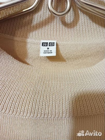 Джемпер женский uniqlo 48р