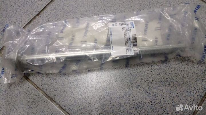 Болт крепления заднего развального рычага Toyota