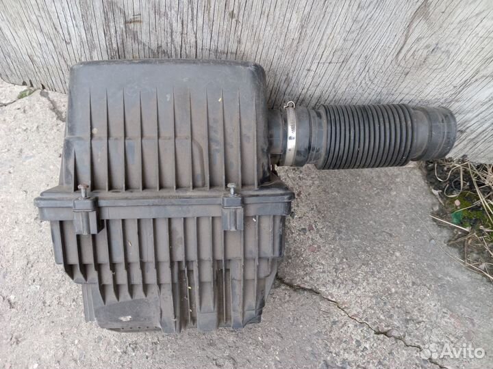 Peugeot 307 корпус воздушного фильтра