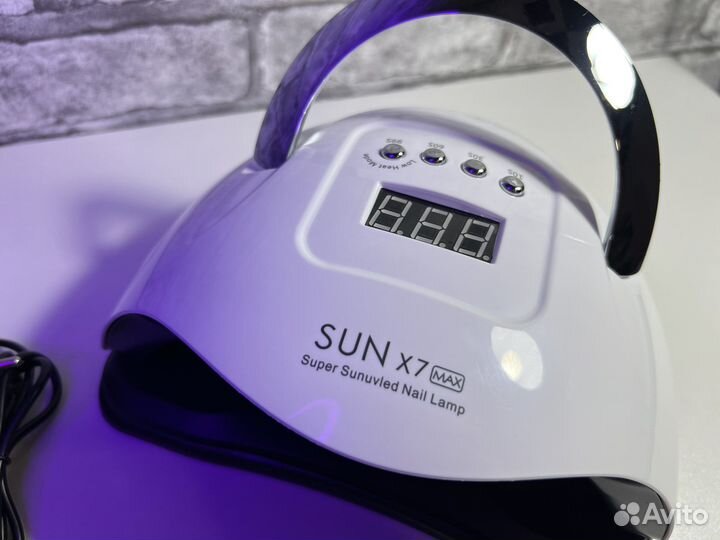 Лампа для маникюра и педикюра