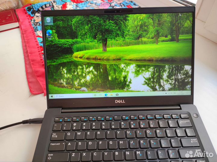 Intel Core i7-8650U, озу 8 Гб, 13.5 дюймов