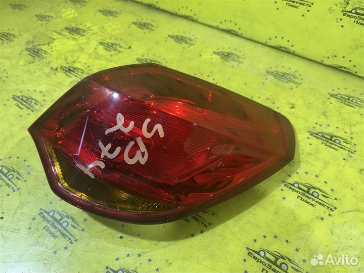 Фонарь задний правый Opel Astra J
