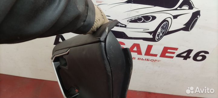 Обшивка двери задней правой Toyota Rav4 XA50