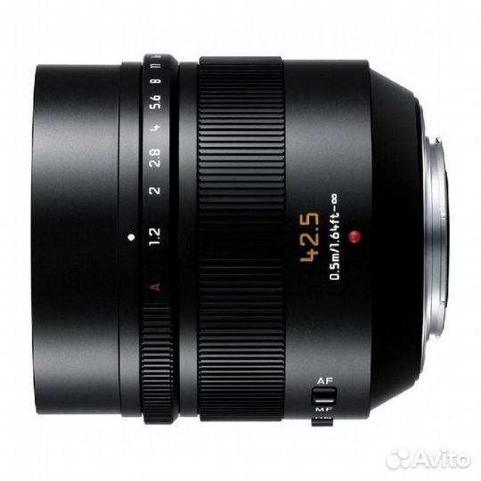 Panasonic Nocticron 42.5mm f/1.2 Asph DG O.I.S
