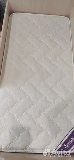 Детская кровать от 3 лет с матрасом бу