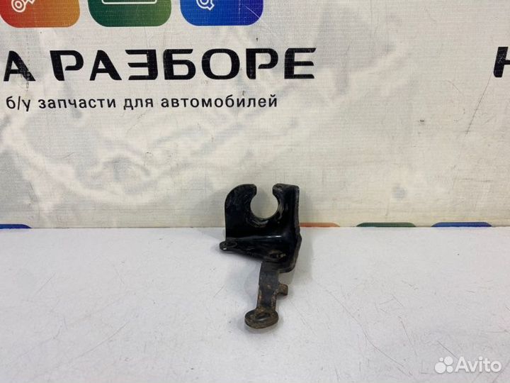 Кронштейн троса кпп Toyota Rav4 XA40 2AR-FE 2014