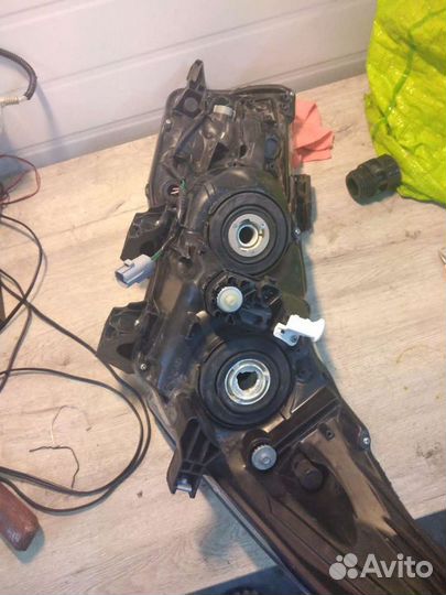 Фара тойота