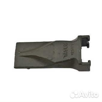 Зуб ковша (коронка) 96 SYL 233794A1LF case IH