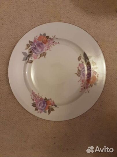 Фарфоровые тарелки/блюда. 3 штуки цена за все
