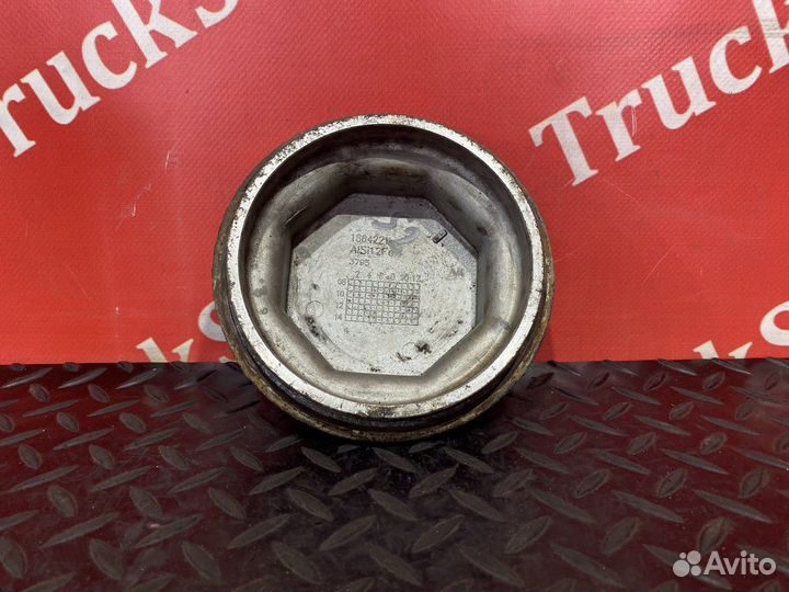 Крышка ступицы передней