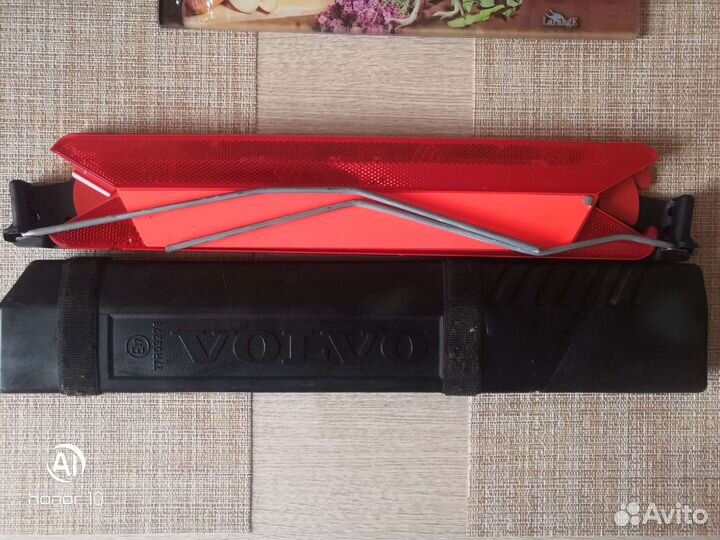 Аварийный знак Вольво в чехле