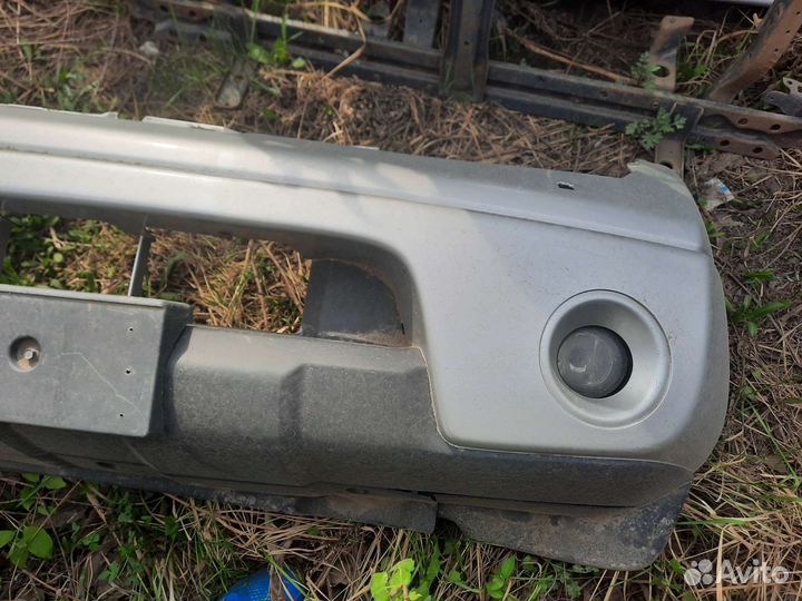 Бампер передний Ниссан Навара D40