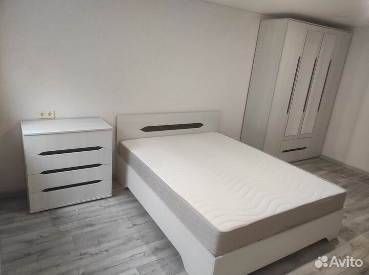 Спальный гарнитур, спальня, кровать серая новая