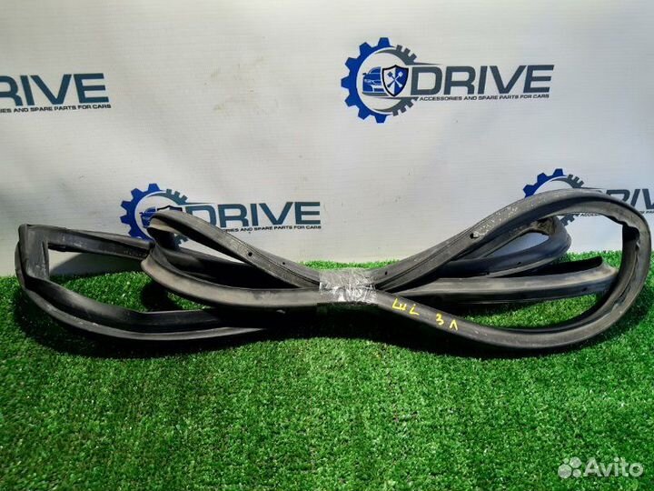 Уплотнитель двери задний левый Chevrolet Lacetti