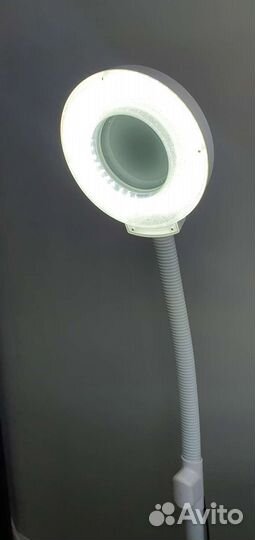 Лампа лупа напольная косметологическая