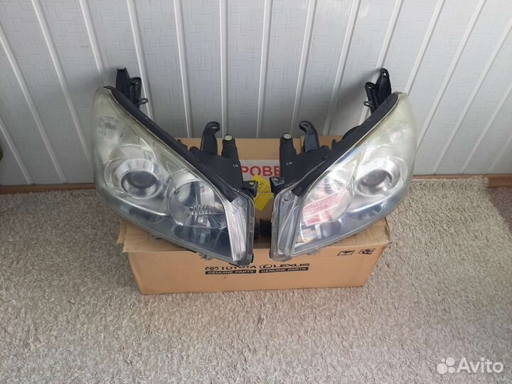 Оригинальные фары Toyota rav 4 ichikoh 42-50