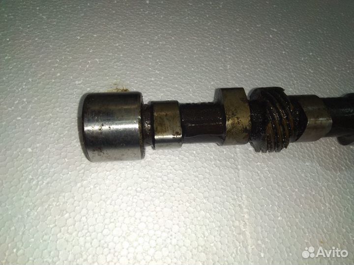 Распредвал и шестерня распредвала Москвич-401