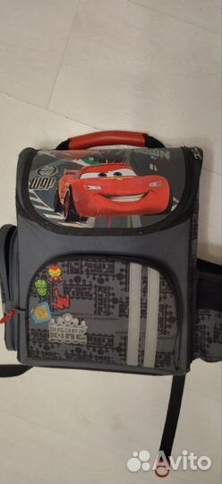 Рюкзак школьный