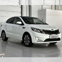 Kia Rio 1.6 AT, 2012, 156 000 км, с пробегом, цена 1 019 000 руб.