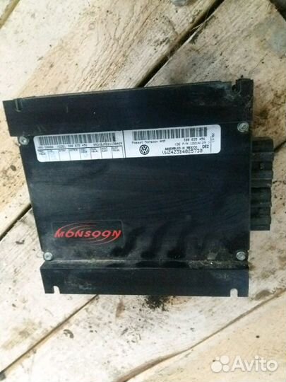 Усилитель звука Passat B5 B5+