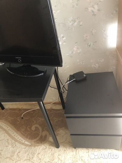 Столик IKEA