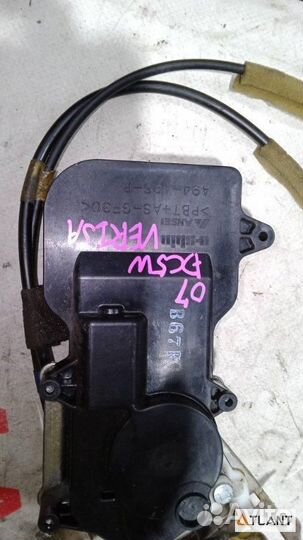 Замок двери задний правый mazda verisa