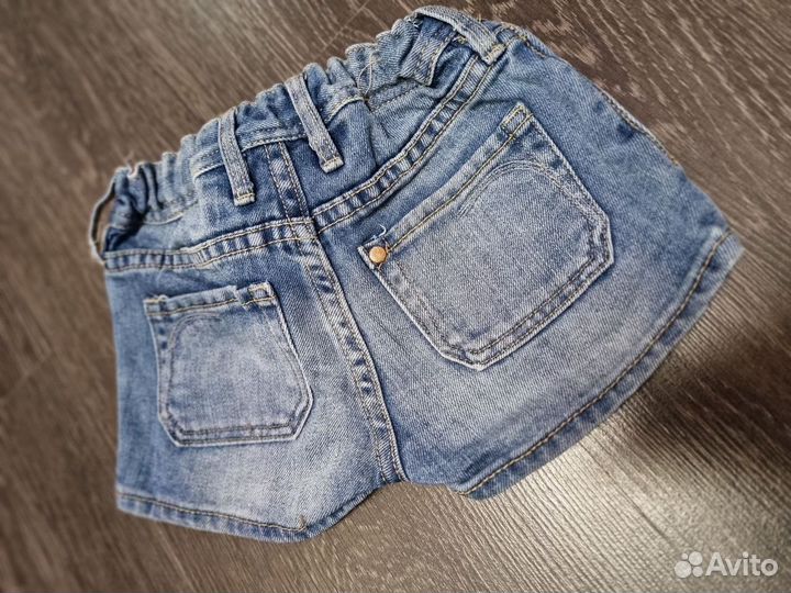 Джинсовые шорты для девочки (98 размер)