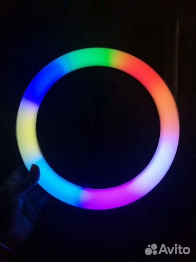 Светодиодная кольцевая лампа