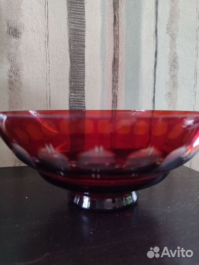 Ваза -салатник Красное стекло