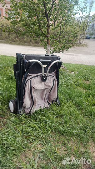 Прогулочная коляска yoya plus