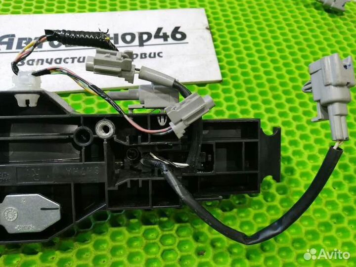 Ручка дверная правая Nissan Juke F15