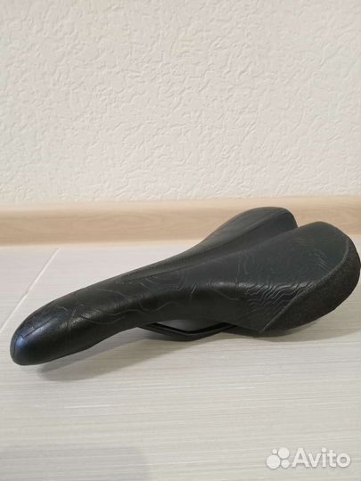Седло для велосипеда specialized
