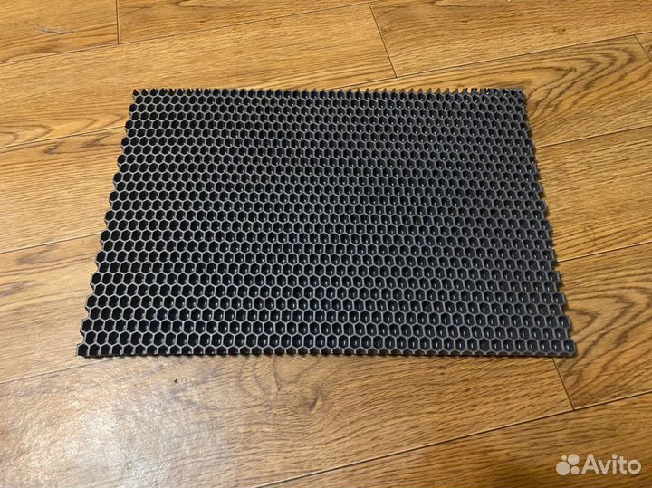 Коврик под миску