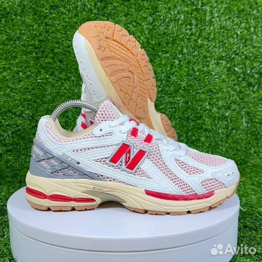 Кроссовки New Balance 1906