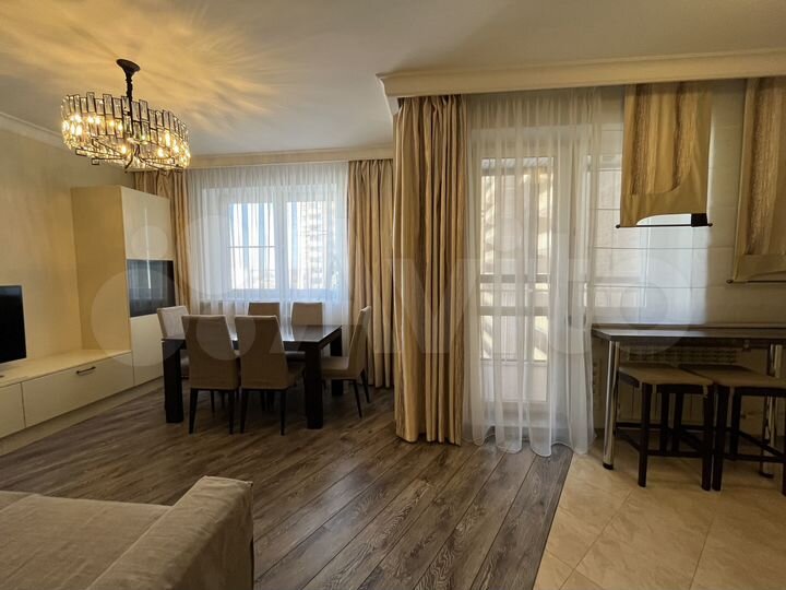 3-к. квартира, 89,8 м², 9/17 эт.