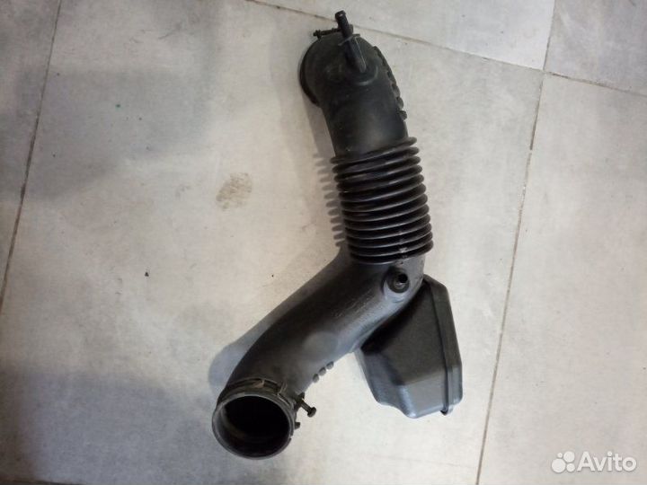 Патрубок воздушного фильтра Kia Optima 3 G4KD 2011