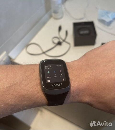 Фитнес браслет Healbe gobe 3