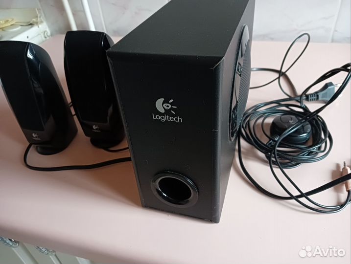 Колонки 2.1 Logitech S220