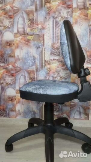 Компьютерный стул б/у