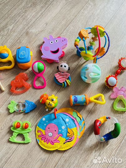 Развивающие игрушки 0+