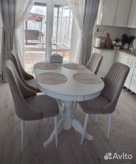 Стол овальный кухонный обеденный деревянный белый