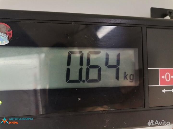 Замок двери передней левой Volkswagen Passat B5