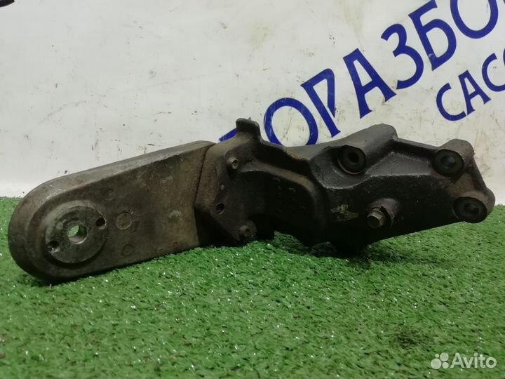 Кронштейн опоры двигателя Шевроле Лачетти