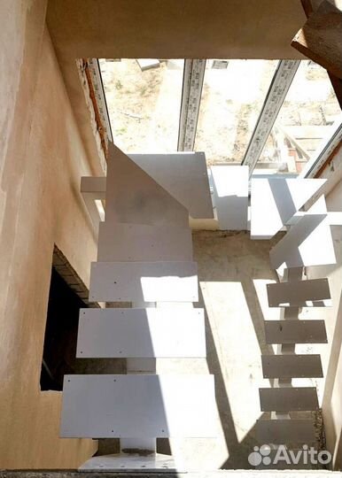 Лестница в дом под ключ